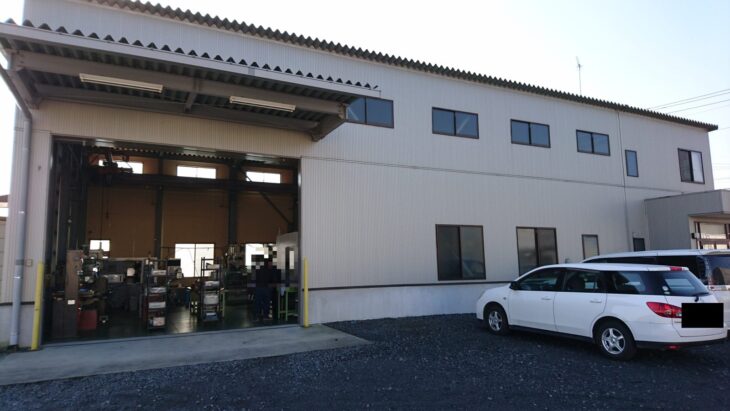 1階は工場、2階は事務所｜現場を一棟に集約した2階建てビジネスガレージ｜S社様｜栃木県