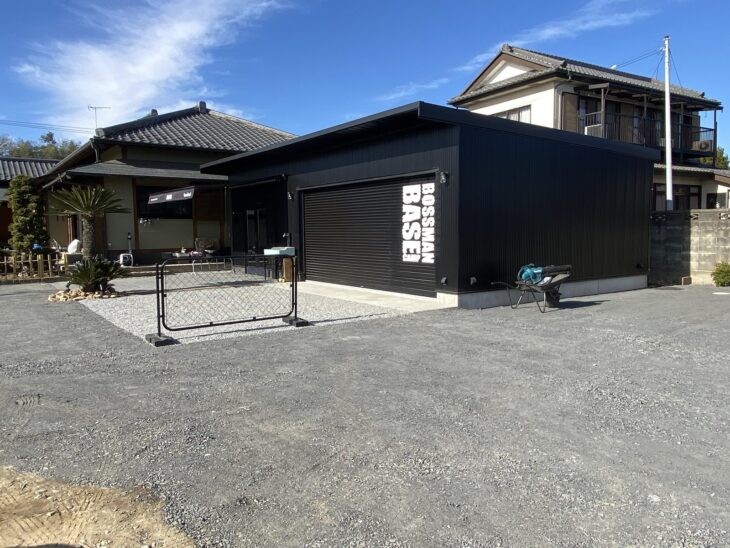 フルオーダーで建てた鉄骨ガレージ